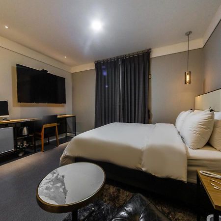 West In Hotel Йосу Екстериор снимка