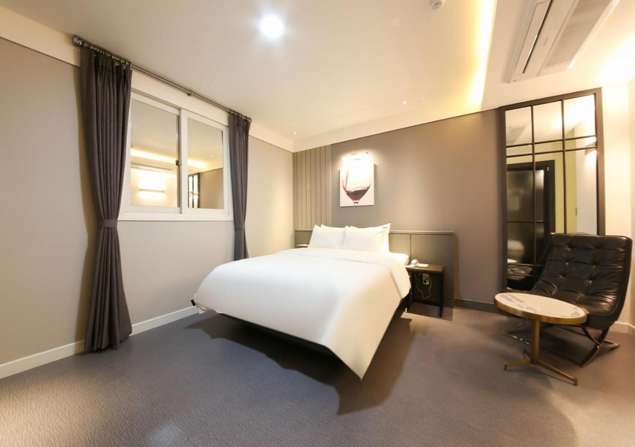 West In Hotel Йосу Екстериор снимка