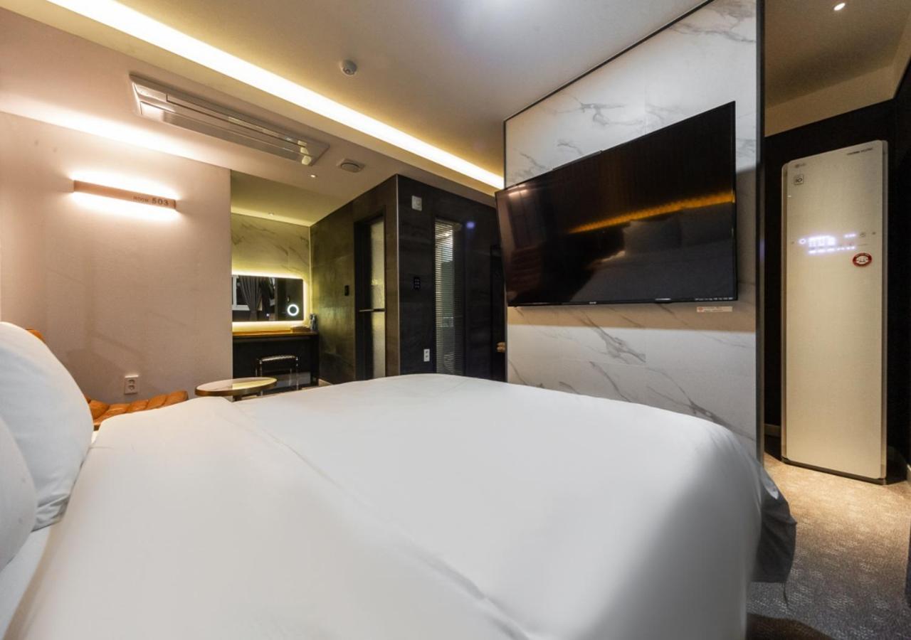 West In Hotel Йосу Екстериор снимка