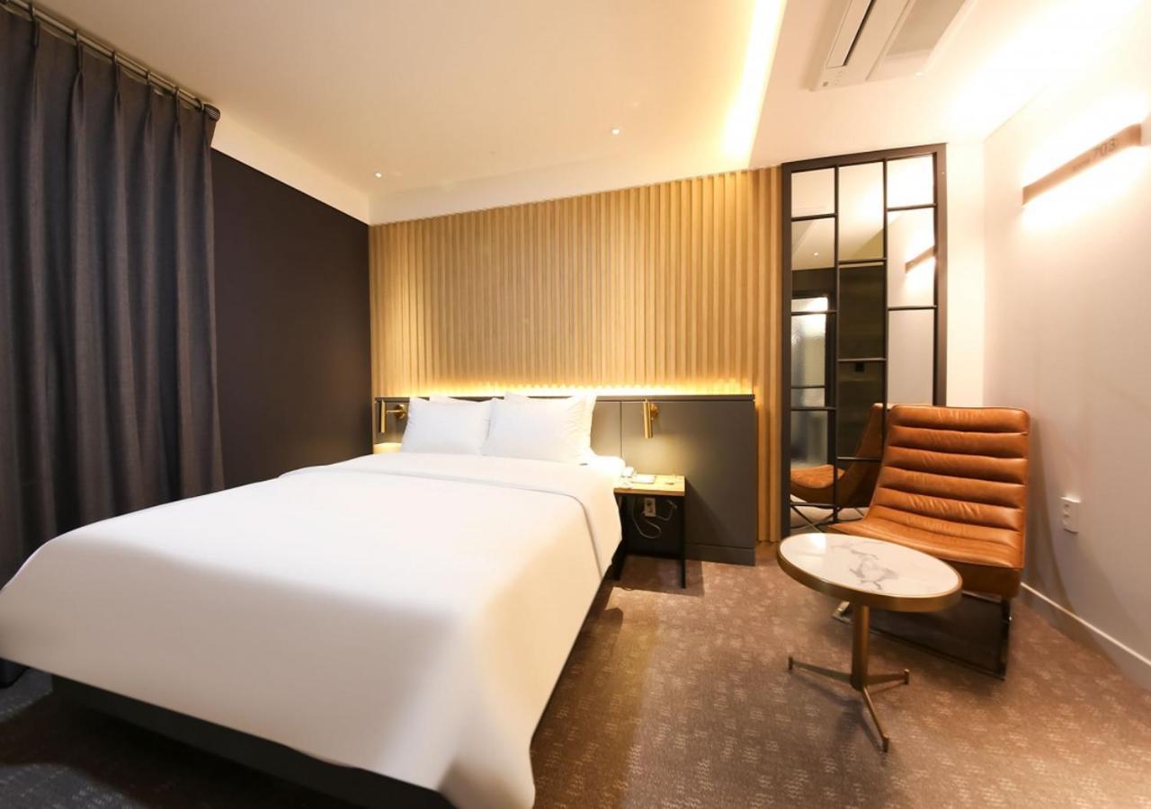 West In Hotel Йосу Екстериор снимка