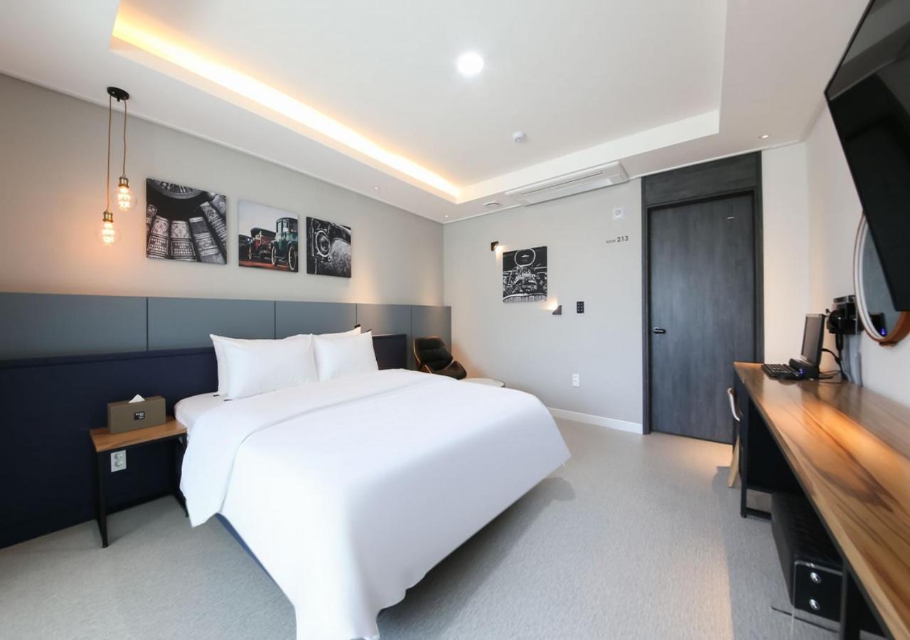 West In Hotel Йосу Екстериор снимка
