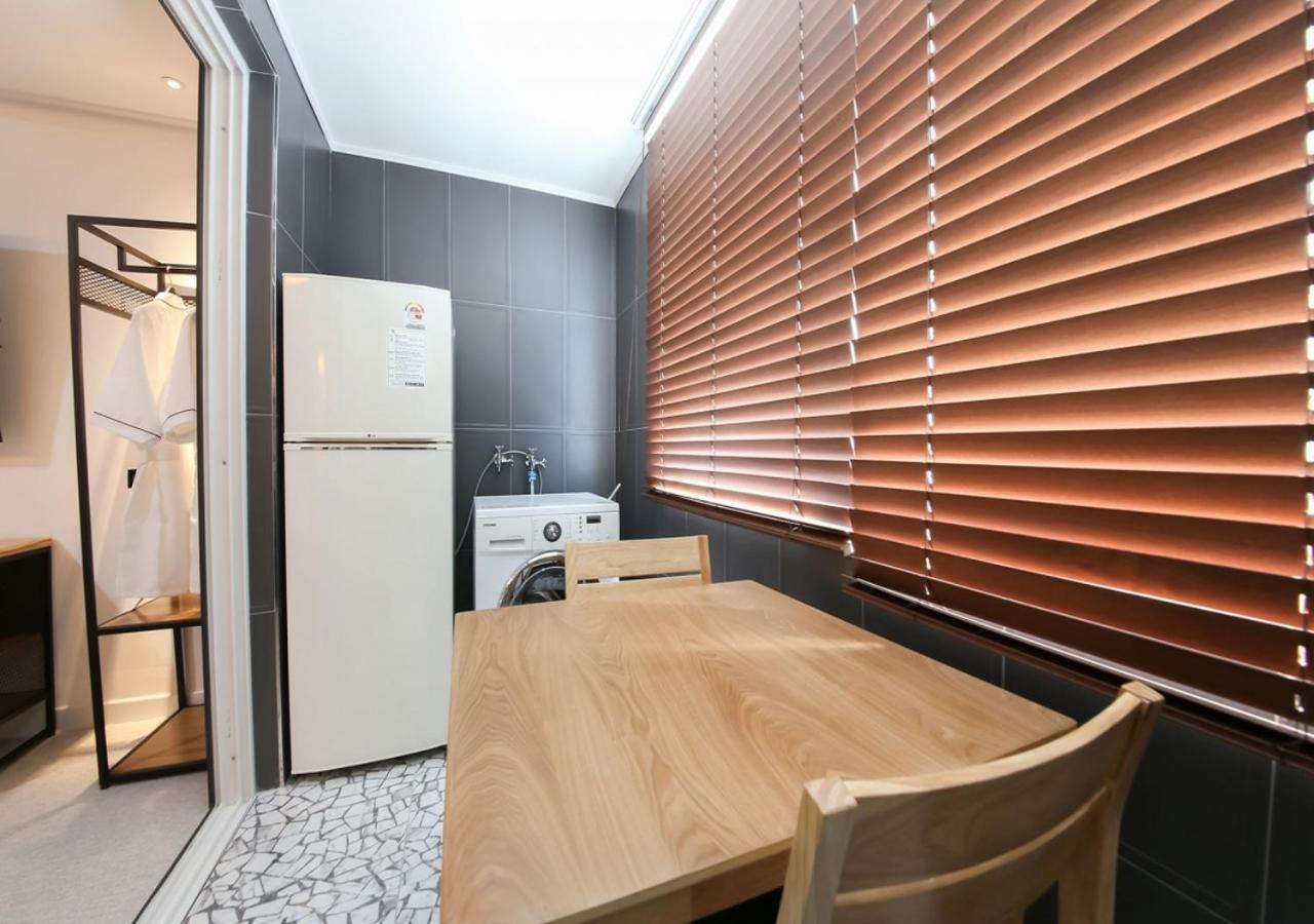 West In Hotel Йосу Екстериор снимка